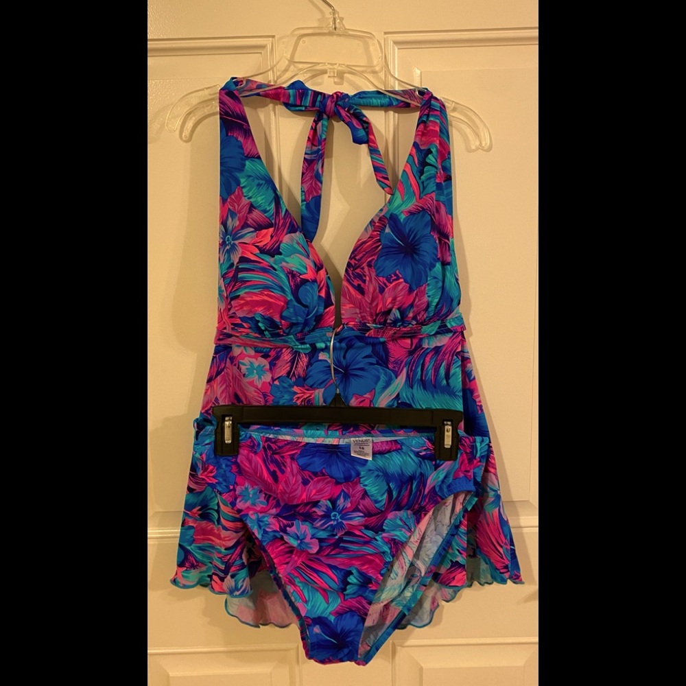 Beautiful Venus Tankini swimsuit: 16